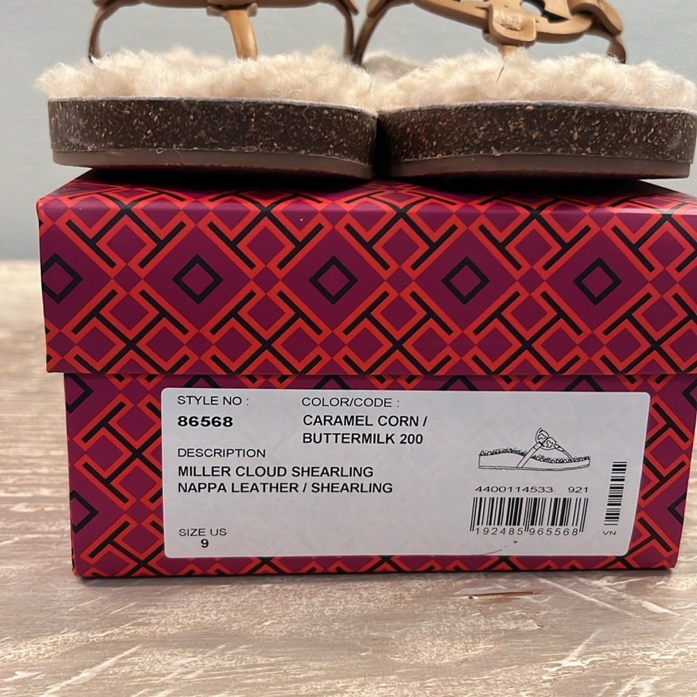 Tory Burch Miller Cloud Shearling - Picture 2 of 4